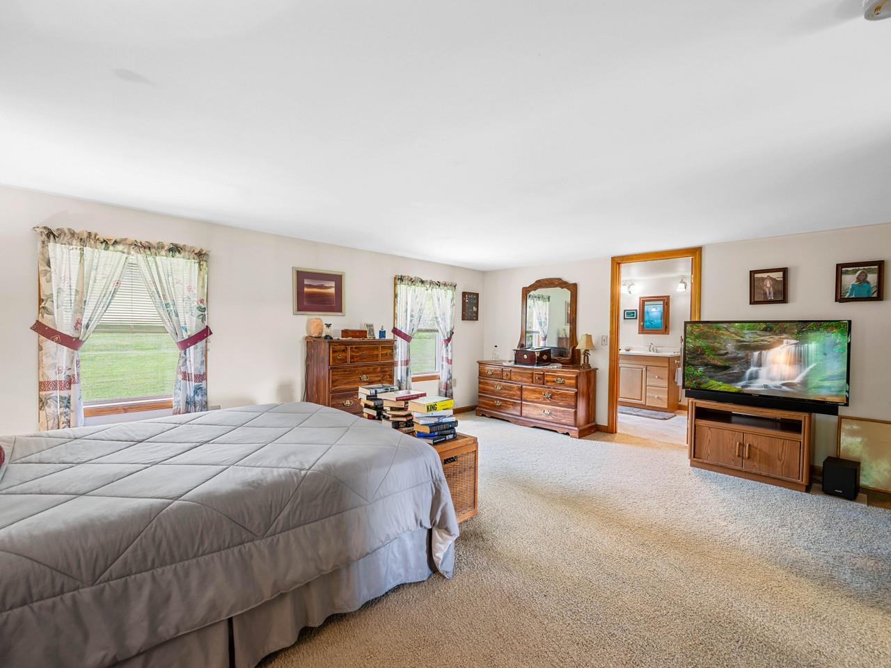 2403 Crosstown Road Berlin, VT 05663 - Photo 21 of 56