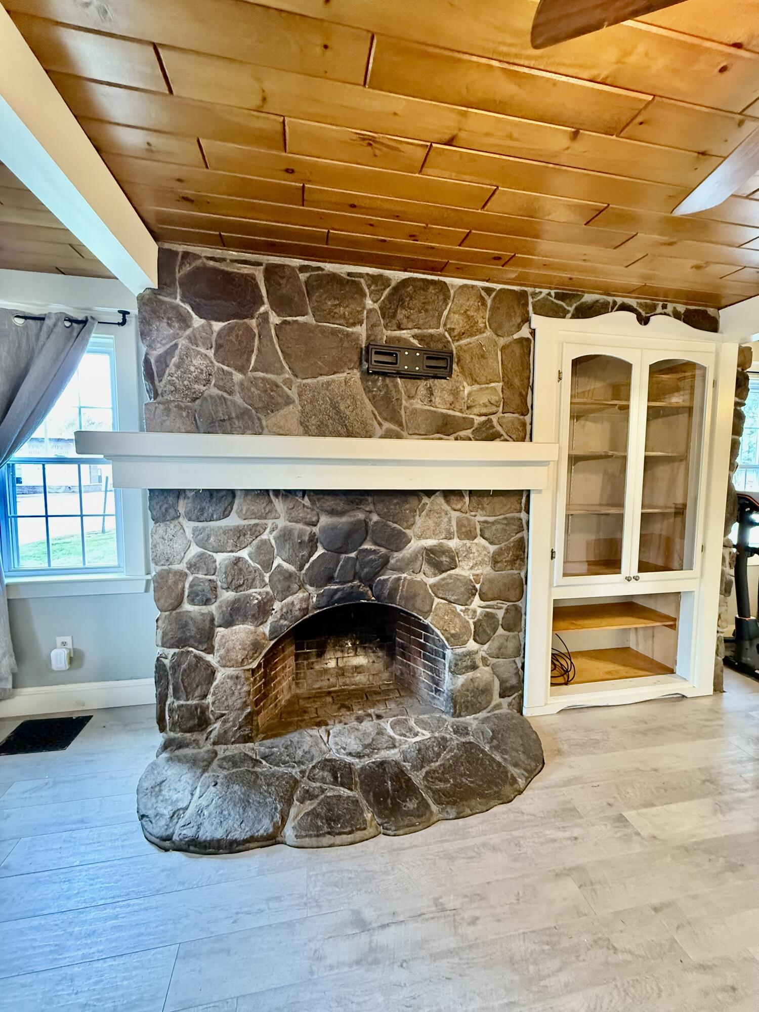 25 Summer Street Gardiner, ME 04345 - Photo 16 of 37 IMG_8411