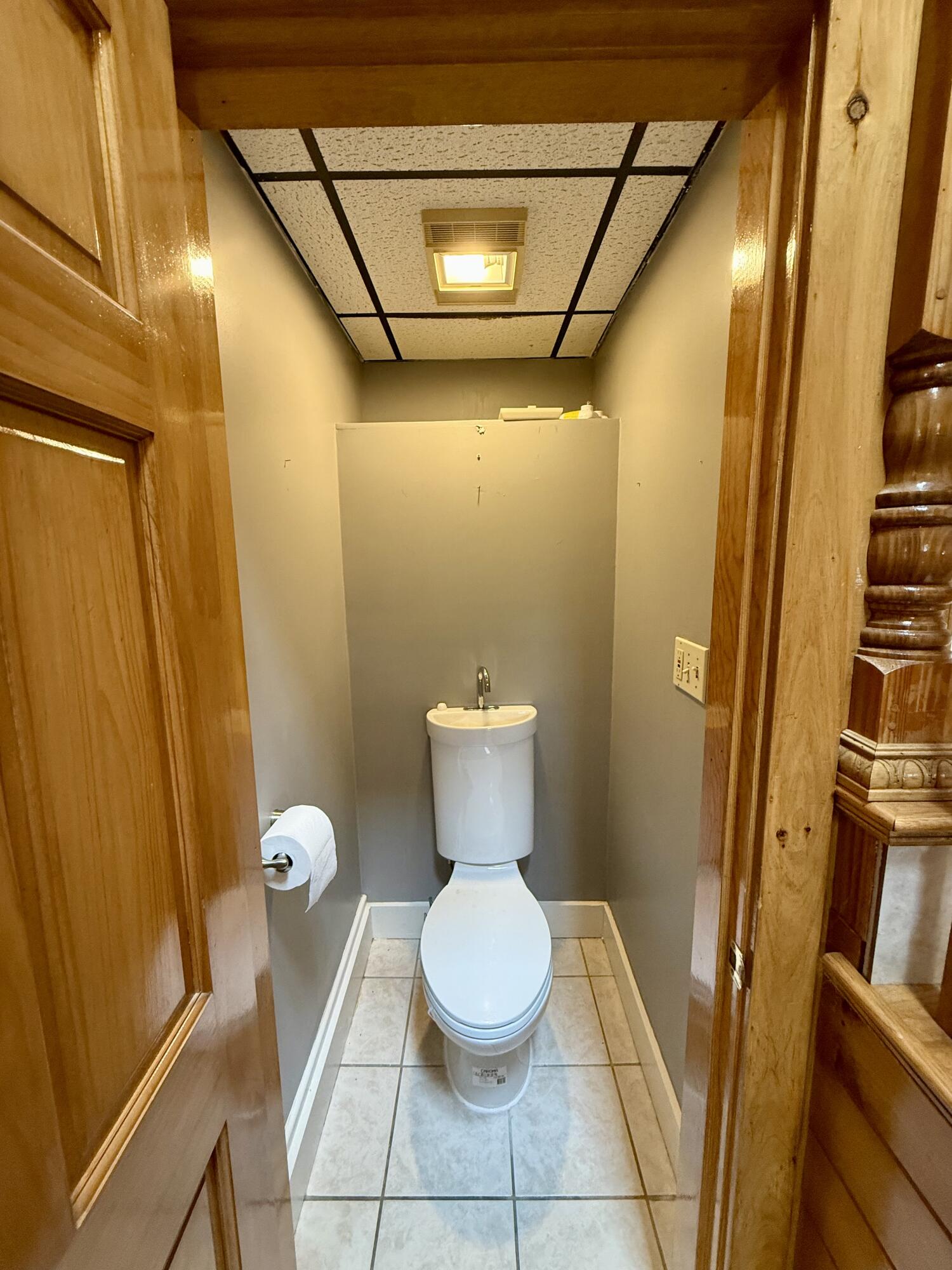 25 Summer Street Gardiner, ME 04345 - Photo 18 of 37 IMG_8415