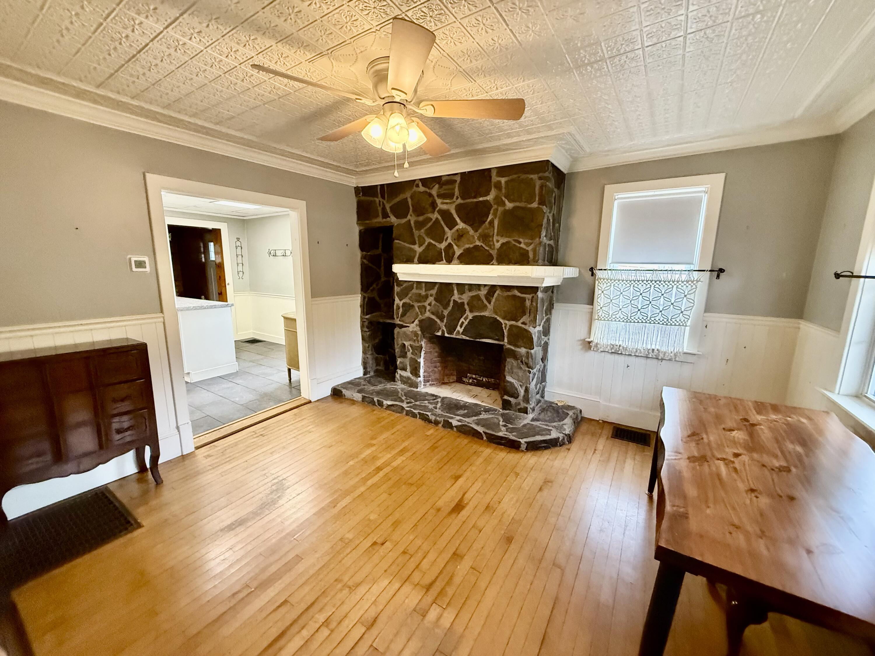 25 Summer Street Gardiner, ME 04345 - Photo 19 of 37 IMG_8418