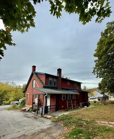 $299,000 | 25 Summer Street, Gardiner, ME 04345