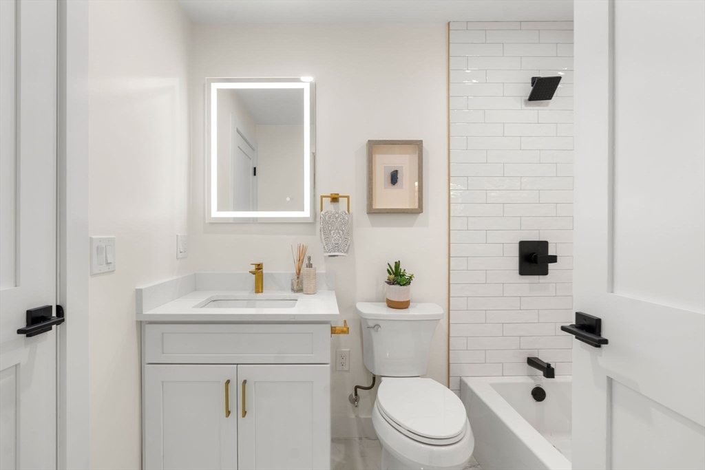 12 Marion Road, Unit 2 Belmont, MA 02478 - Photo 14 of 24 Gallery Image 14