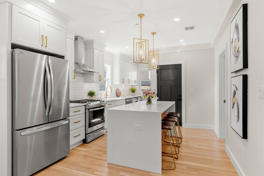 12 Marion Road, Unit 2 Belmont, MA 02478 - Photo 7 of 24 Gallery Image 7