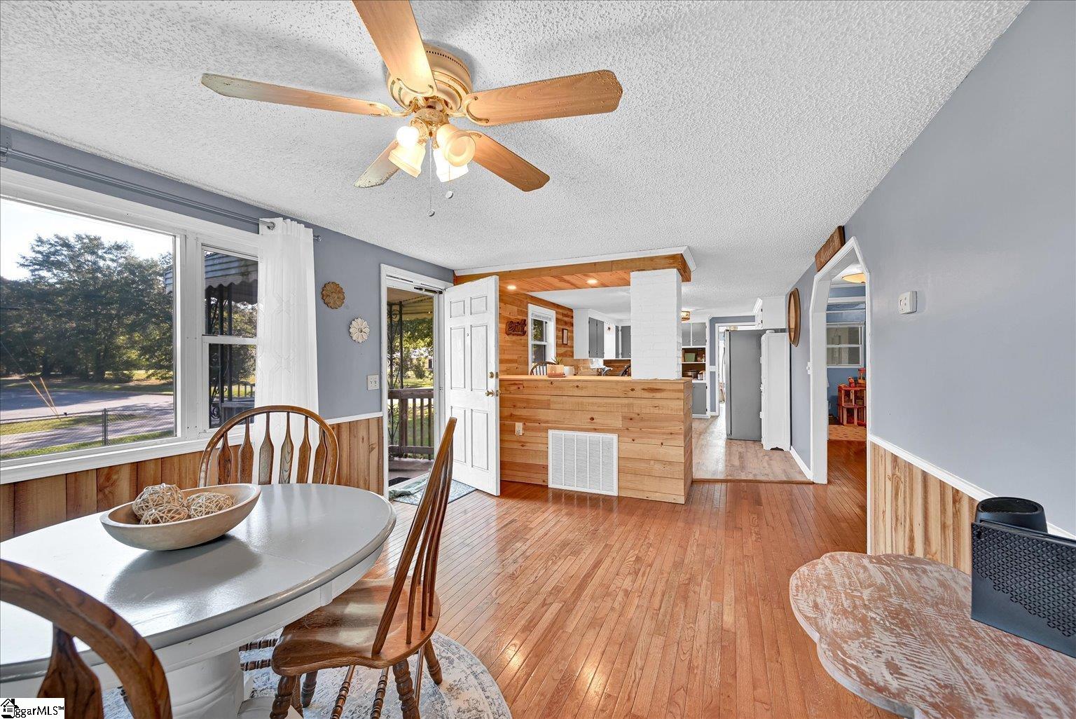 226 South Fishtrap Road Greenville, SC 29611 - Photo 5 of 47