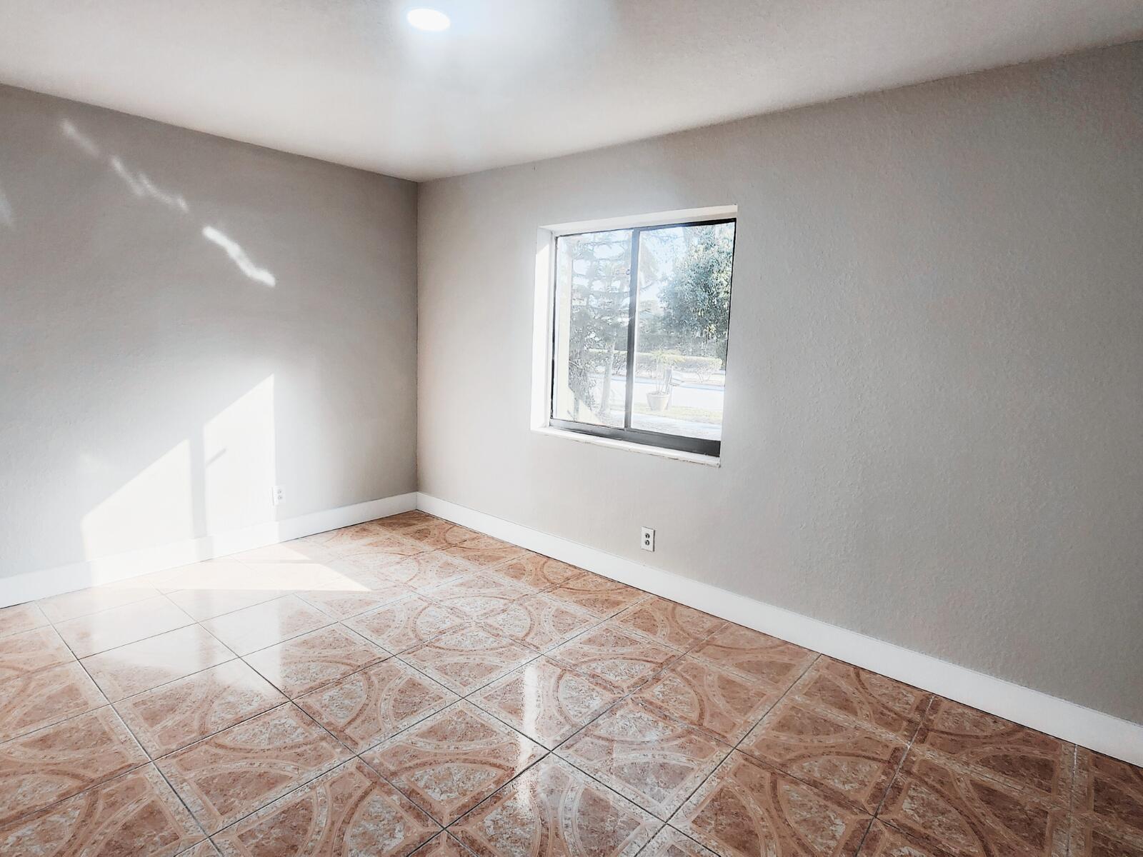 6821 Southwest 17th Street North Lauderdale, FL 33068 - Photo 7 of 16 344