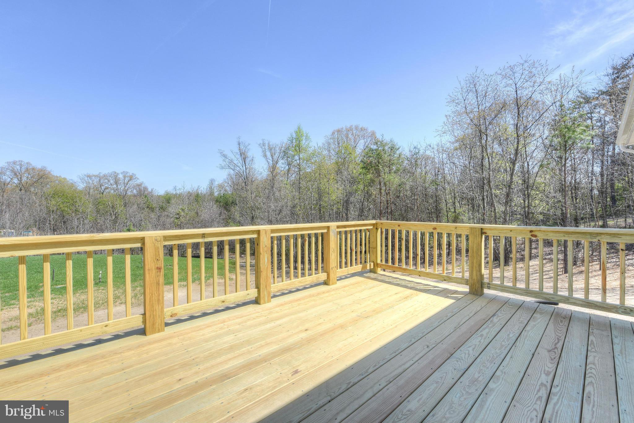 12163 Ridge Road King George, VA 22485 - Photo 7 of 30 EXTRA LARGE DECK FOR THOSE COOK OUTS