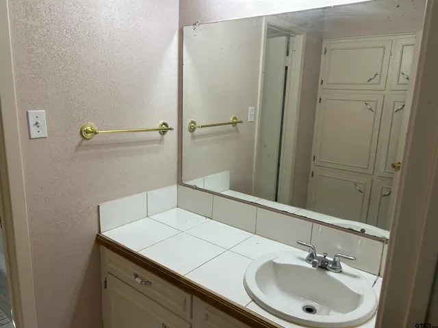 $1,800 | 4615 Edinburgh Drive, Tyler, TX 75703