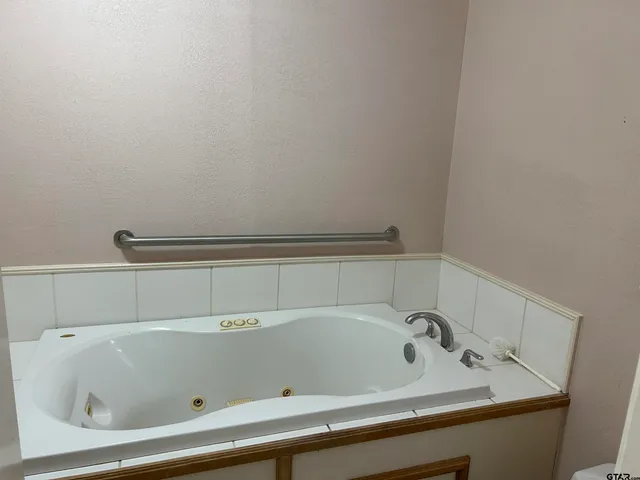 $1,800 | 4615 Edinburgh Drive, Tyler, TX 75703