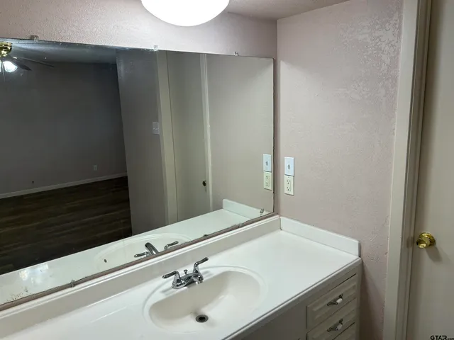 $1,800 | 4615 Edinburgh Drive, Tyler, TX 75703