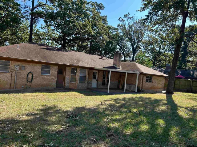 $1,800 | 4615 Edinburgh Drive, Tyler, TX 75703