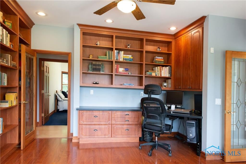 7450 Angola Road Holland, OH 43528 - Photo 4 of 25 Gallery Image 4