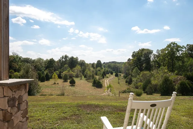 $1,275,000 | 4467 Old Highway 52 East, Westmoreland, TN 37186