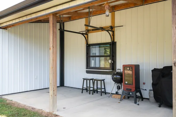 $1,249,000 | 4467 Old Highway 52 East, Westmoreland, TN 37186