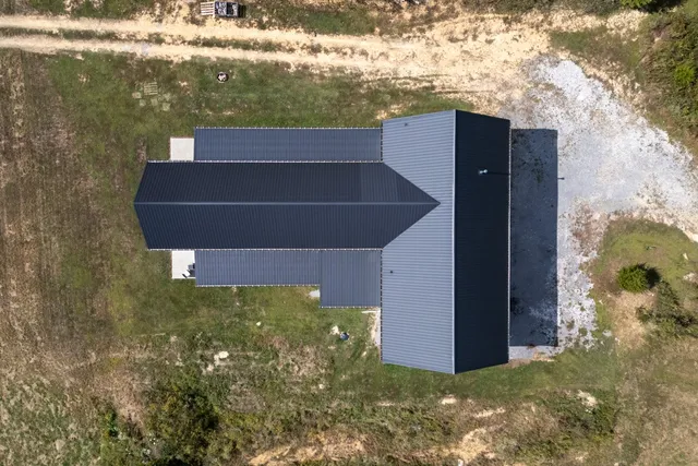 $1,275,000 | 4467 Old Highway 52 East, Westmoreland, TN 37186