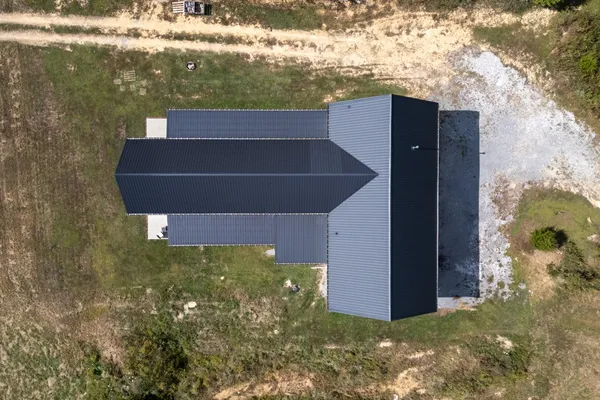 $1,249,000 | 4467 Old Highway 52 East, Westmoreland, TN 37186