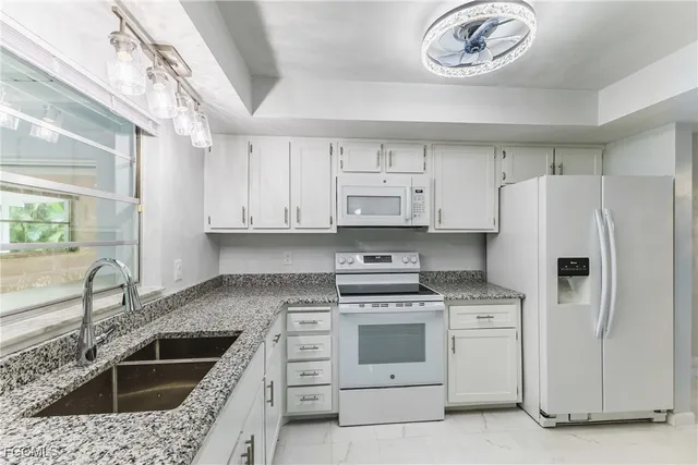 $410,000 | 5657 Eichen Circle, Fort Myers, FL 33919