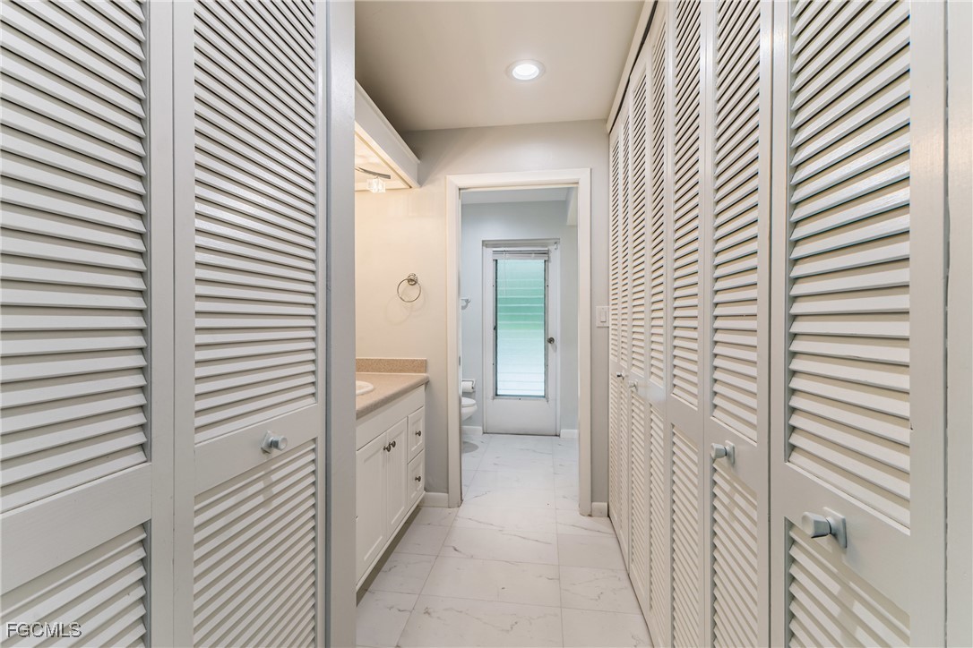 5657 Eichen Circle Fort Myers, FL 33919 - Photo 19 of 47