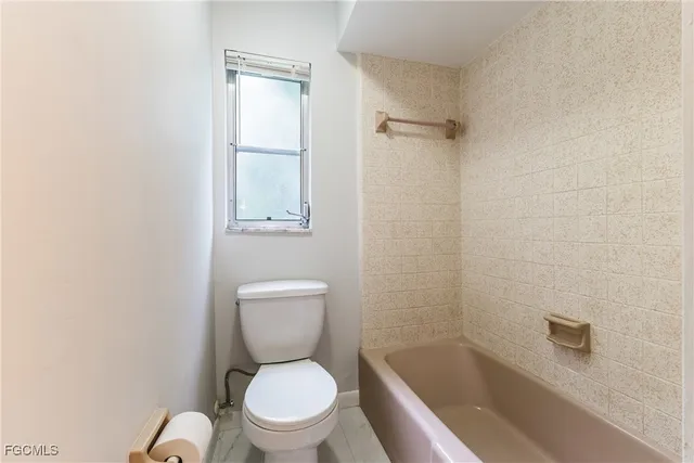 $410,000 | 5657 Eichen Circle, Fort Myers, FL 33919