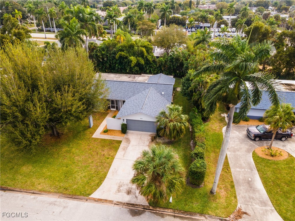 5657 Eichen Circle Fort Myers, FL 33919 - Photo 3 of 47