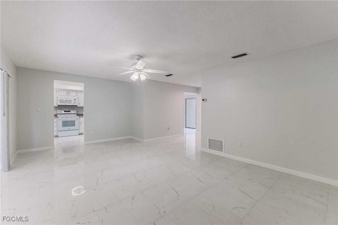 5657 Eichen Circle Fort Myers, FL 33919 - Photo 5 of 47