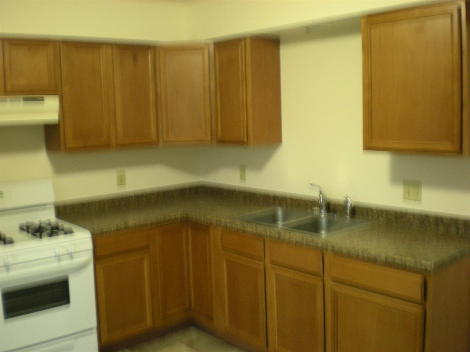 1943 Samuelson Road, Unit 1945 Portage, IN 46368 - Photo 3 of 9 1500x1124