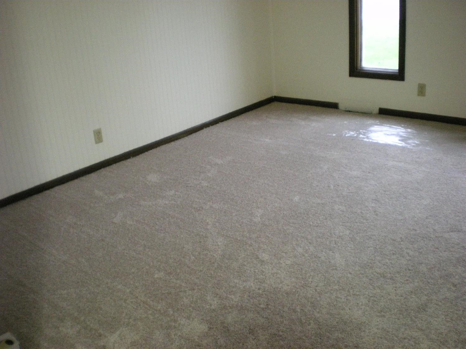 1943 Samuelson Road, Unit 1945 Portage, IN 46368 - Photo 5 of 9 1500x1124