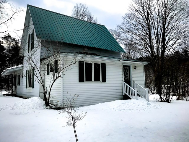 135 River Road Malone, NY 12953 - Photo 4 of 39 Gallery Image 4