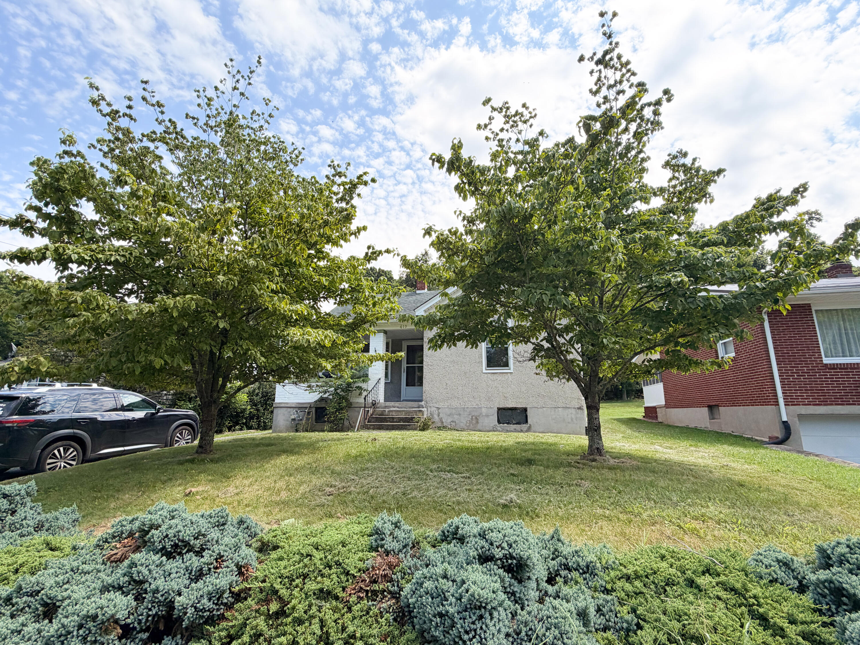 419 West Indian Valley Road Covington, VA 24426 - Photo 5 of 30 IMG_4762
