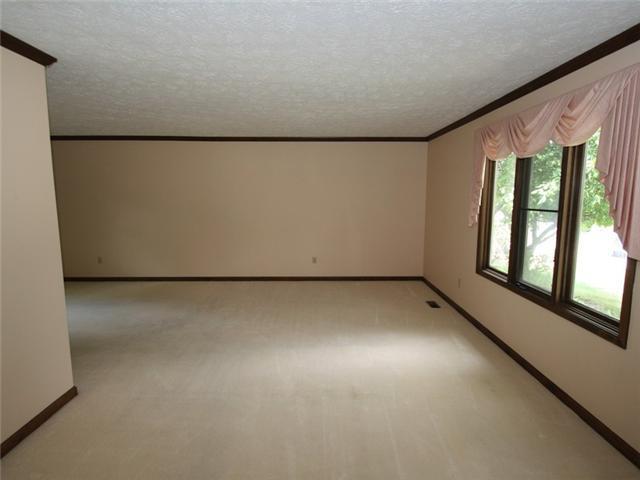12730 Charing Cross Road Carmel, IN 46033 - Photo 11 of 15 Gallery Image 11
