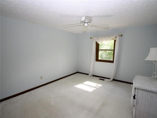 12730 Charing Cross Road Carmel, IN 46033 - Photo 8 of 15 Gallery Image 8