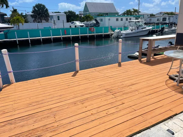 $2,400 | 6099 Overseas Highway, Unit 67W, Marathon, FL 33050