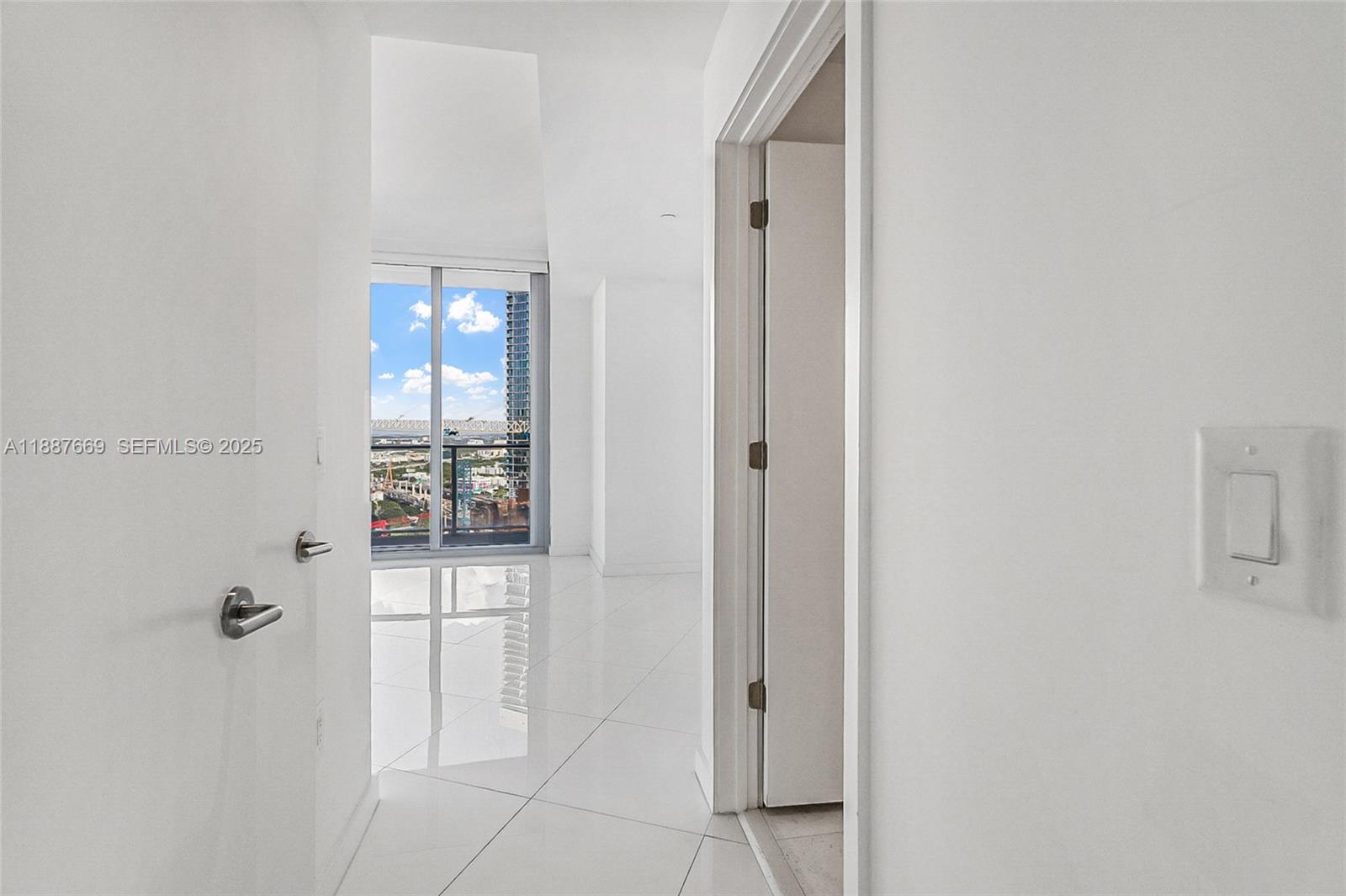 851 Northeast 1st Avenue, Unit 2802 Miami, FL 33132 - Photo 19 of 50 a bathroom with a shower