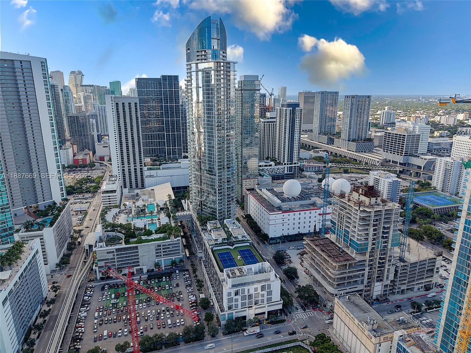 851 Northeast 1st Avenue, Unit 2802 Miami, FL 33132 - Photo 42 of 50 a picture of city view