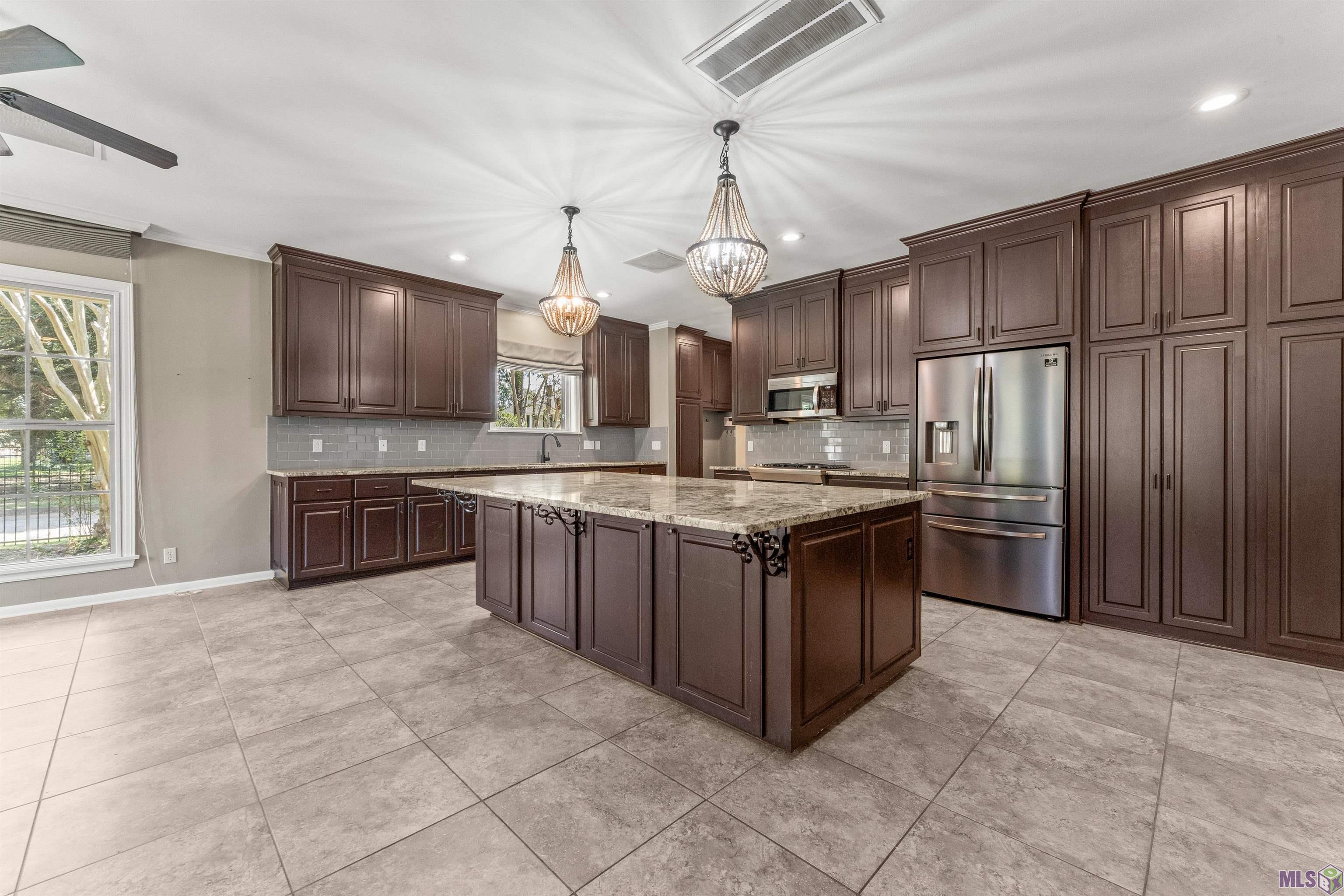 7964 Old Hammond Highway Baton Rouge, LA 70809 - Photo 12 of 35