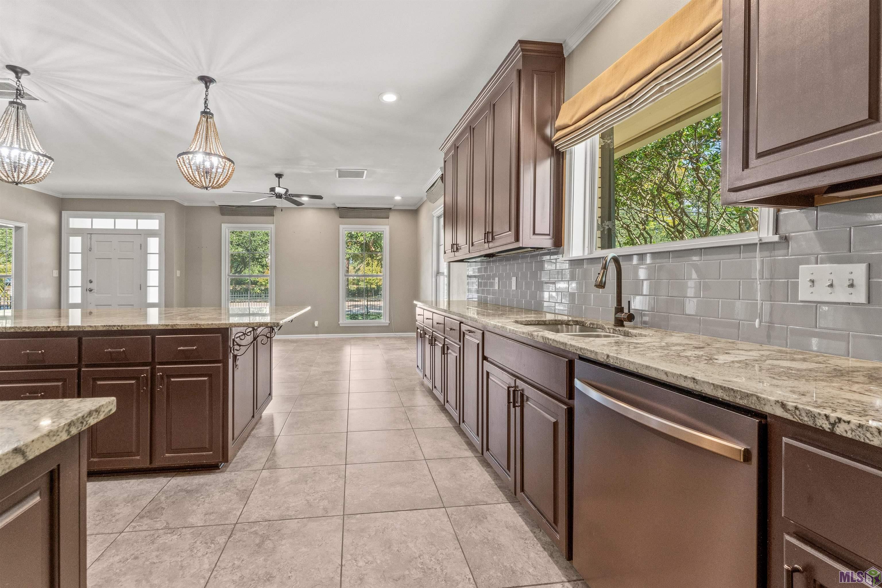 7964 Old Hammond Highway Baton Rouge, LA 70809 - Photo 14 of 35