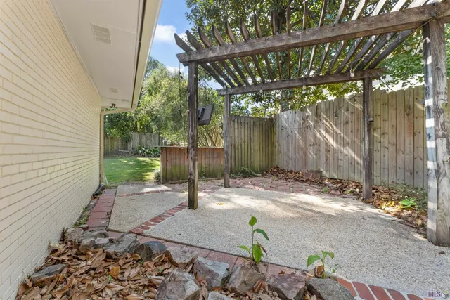 $434,900 | 7964 Old Hammond Highway, Baton Rouge, LA 70809