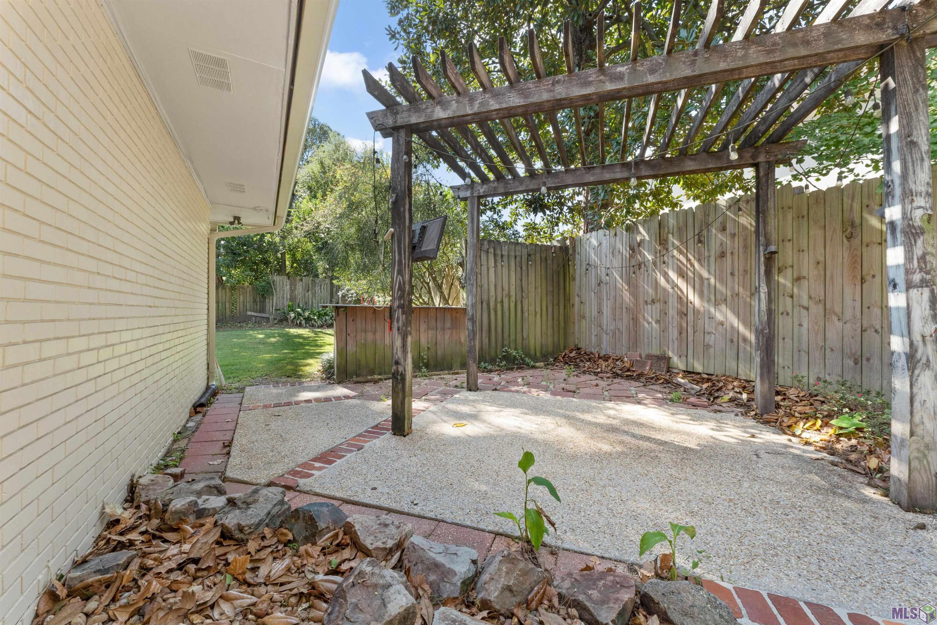 7964 Old Hammond Highway Baton Rouge, LA 70809 - Photo 32 of 35