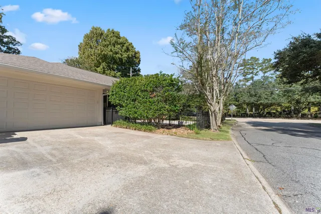 $434,900 | 7964 Old Hammond Highway, Baton Rouge, LA 70809