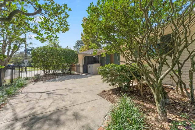 $434,900 | 7964 Old Hammond Highway, Baton Rouge, LA 70809