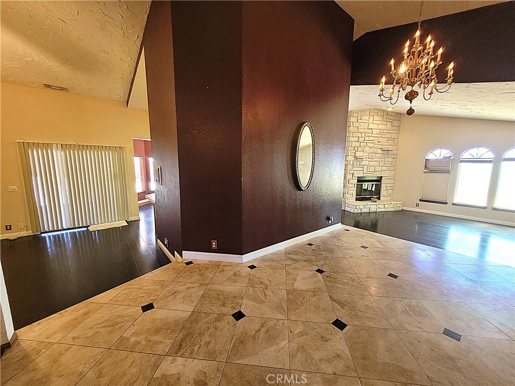13889 Olathe Road Apple Valley, CA 92307 - Photo 17 of 39