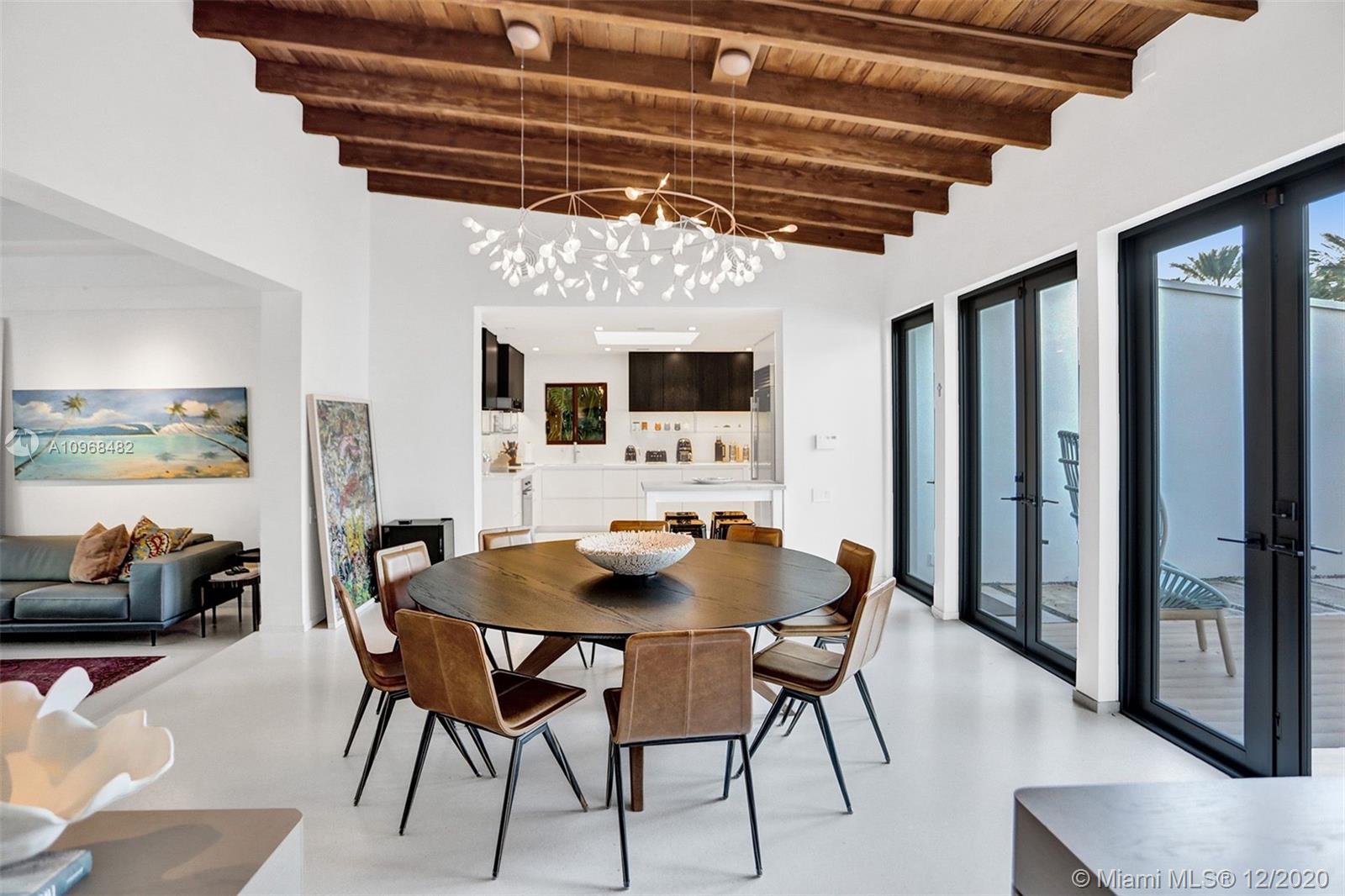 3075 North Bay Road Miami Beach, FL 33140 - Photo 36 of 68