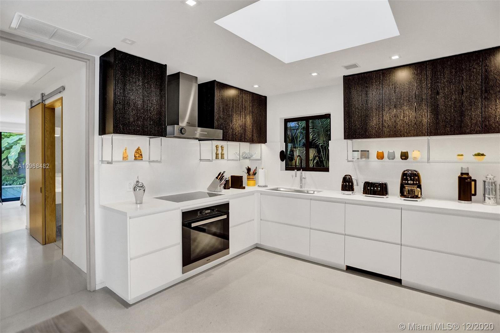 3075 North Bay Road Miami Beach, FL 33140 - Photo 58 of 68