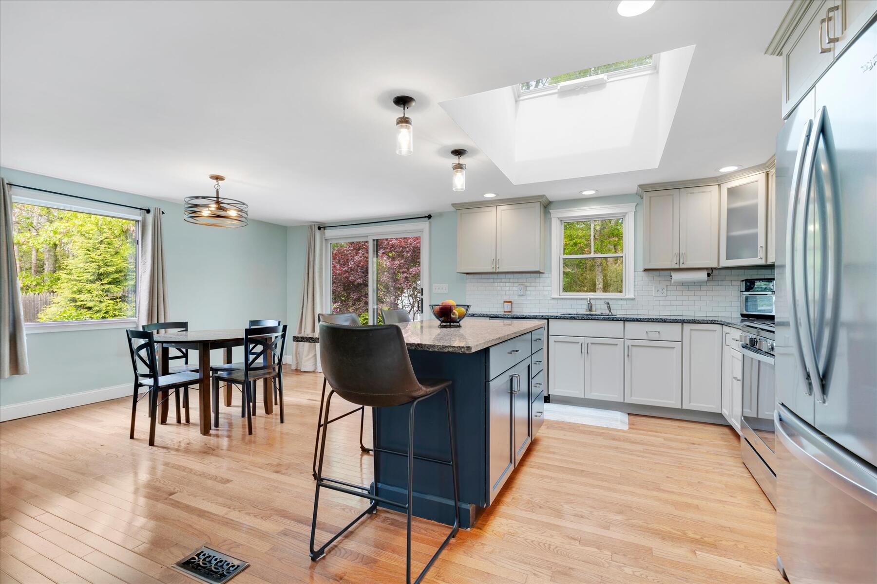 125 Highpoint Road Marstons Mills, MA 02648 - Photo 6 of 50 07-MG_8933-r