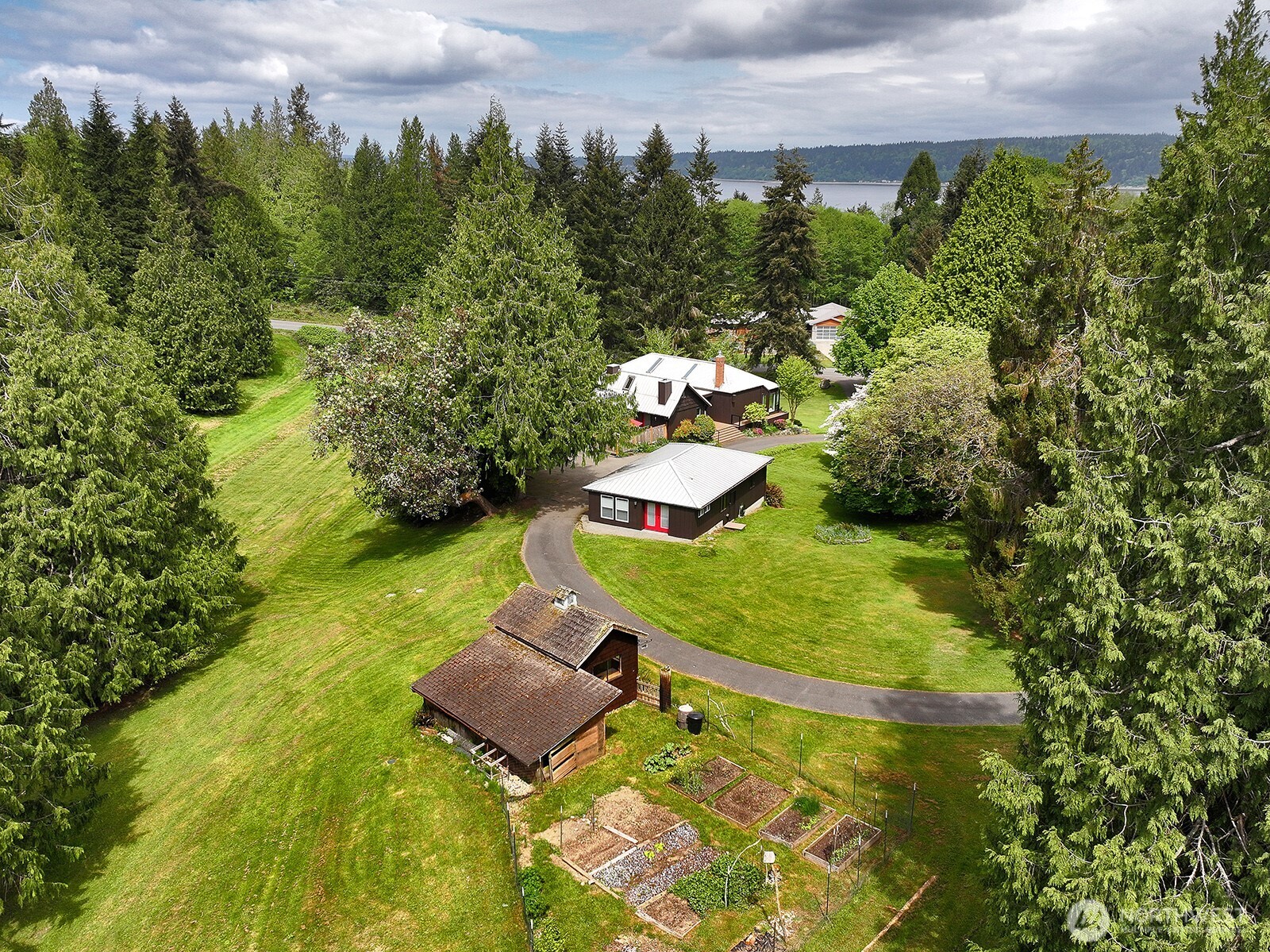 961 Sandy Point Road Langley, WA 98260 - Photo 5 of 40