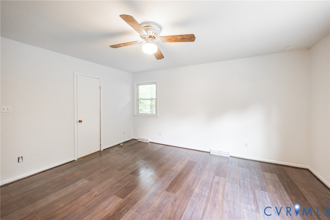 9016 Robin Road Disputanta, VA 23842 - Photo 14 of 30