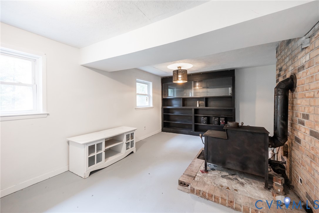 9016 Robin Road Disputanta, VA 23842 - Photo 26 of 30