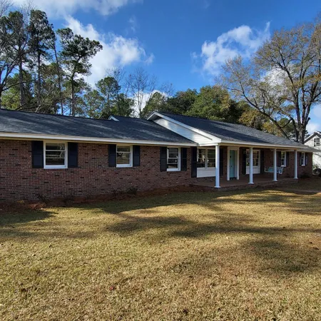 $324,900 | 416 Pine Hill Road, St. Matthews, SC 29135