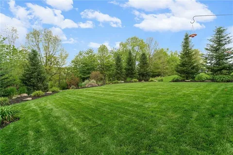 $795,000 | 4007 Weatherburn Drive, Valencia, PA 16059