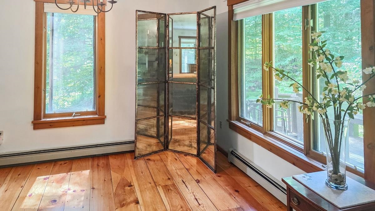 60 Fletcher Lane Hartford, VT 05059 - Photo 11 of 35