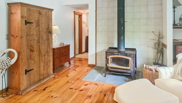 $399,000 | 60 Fletcher Lane, Hartford, VT 05059